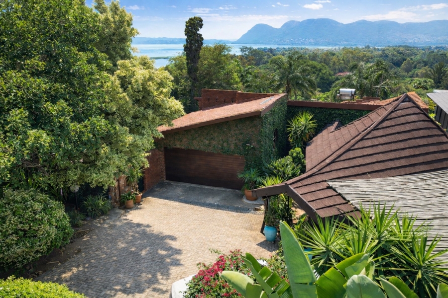 3 Bedroom Property for Sale in Meerhof North West